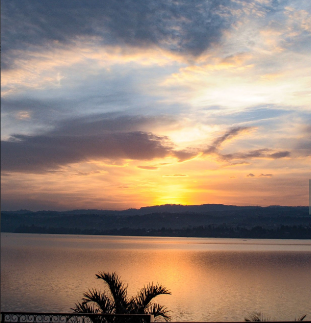 Land of a Thousand Hills - Rwanda's breathtaking landscapes and mountain gorillas