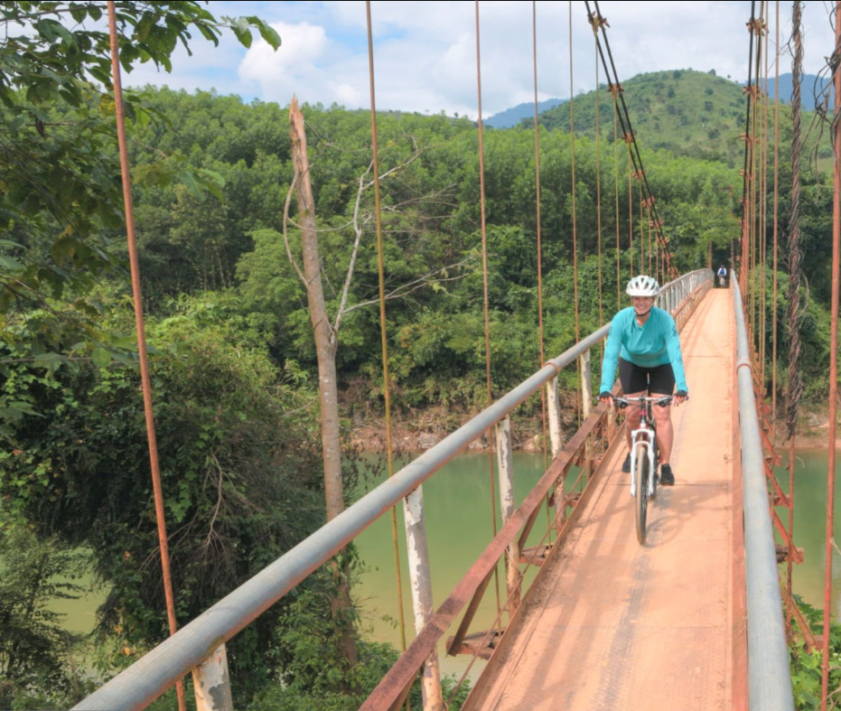 Safe solo travel destination in Rwanda's scenic landscapes and wildlife encounters.