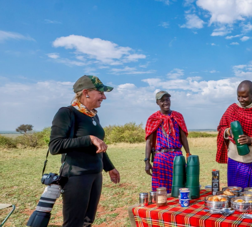 Tanzania's culinary paradise: vibrant dishes, spice markets, and stunning landscapes await food lovers.