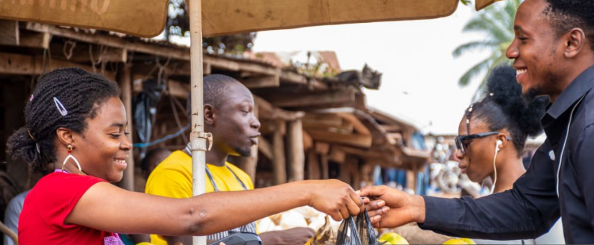 What’s Tipping Etiquette in Uganda? A Guide to Generosity and Cultural Respect