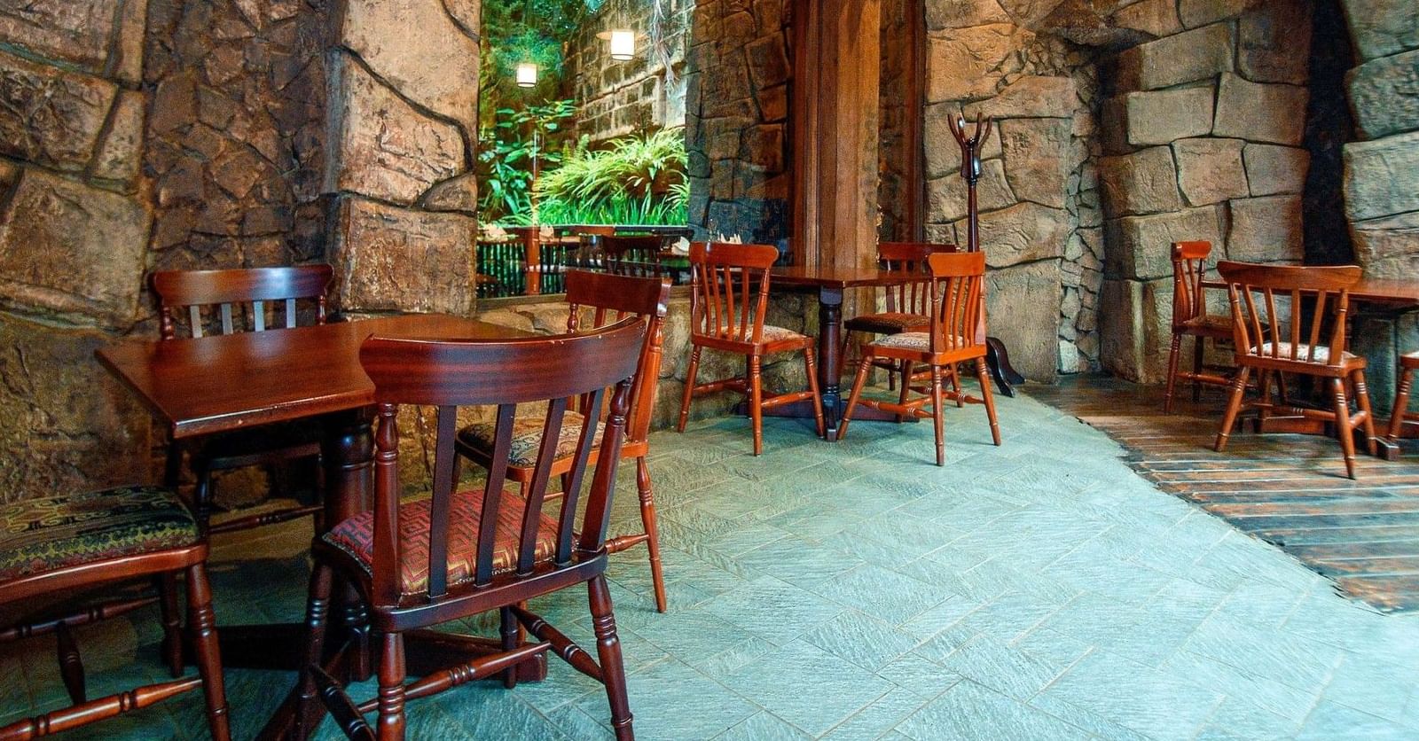 Best Restaurants in Kampala for Safari Travelers